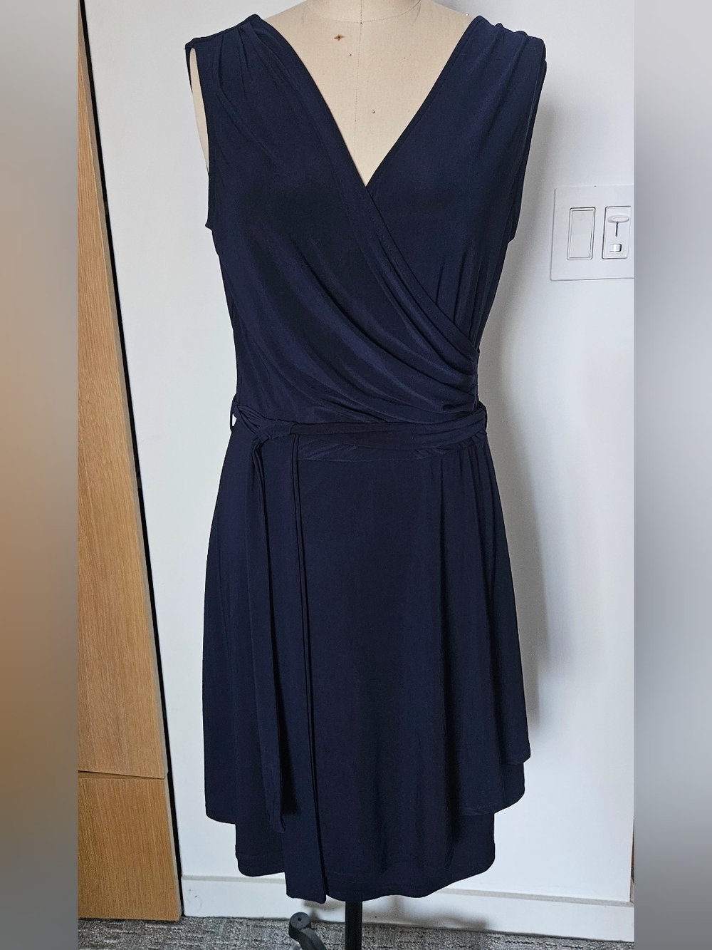 41 Hawthorn Navy Wrap Midi Dress Size Large Like New